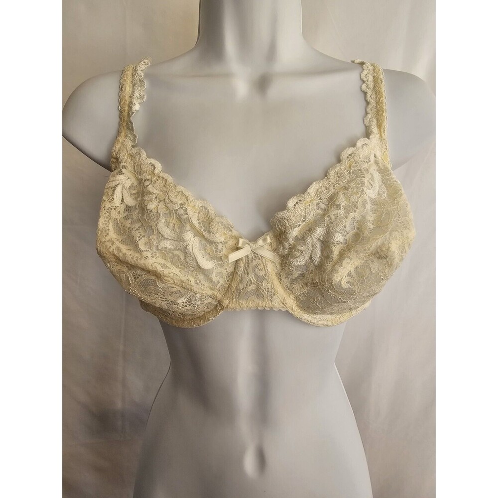 Chantelle Bra Women's Ivory Lace Underwire Bra Size 38D